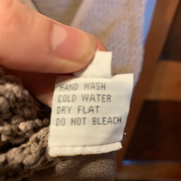 Haiku Tan Knit V Neck Cardigan Size Small - Picture 3 of 6